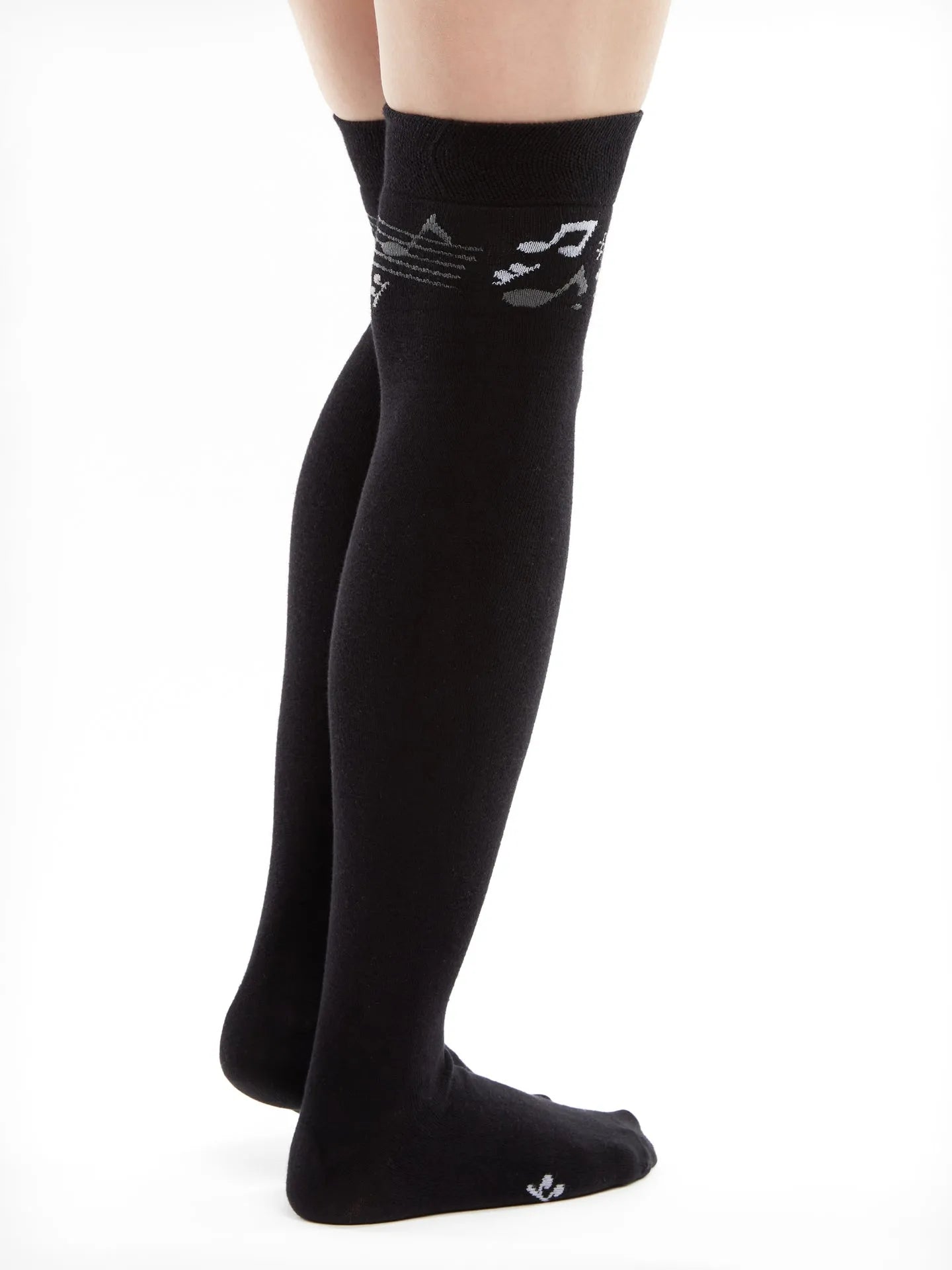 over-the-knee-socks-music-00/008f13f71b544564244d36cefa75bbe1cdb74c88