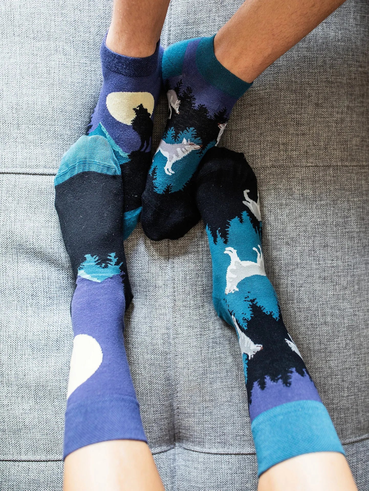 regular-socks-moon-wolf-02-d4/d4318a16f55dab91193da6684feb66b468395873
