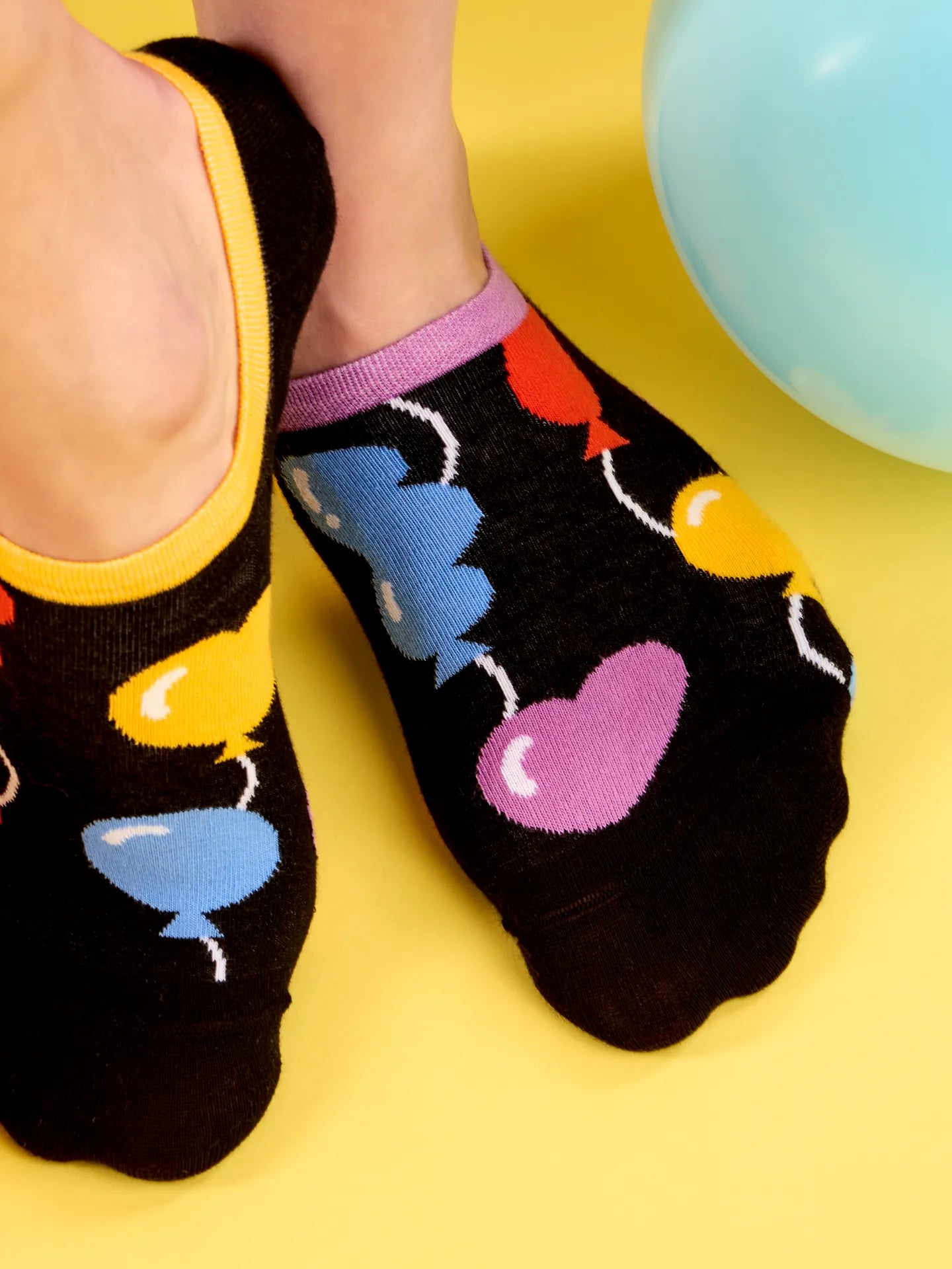 sneaker-socks-balloons-okt-8d/8d10f2c8a045a3581c4717c3ffb3b99bd32dc15d