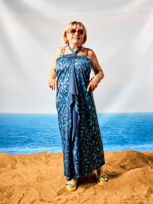 beach-sarong-turquoise-flowers-06/068c336eba2ce81f0ceb626fe0289a6b5b555ba3