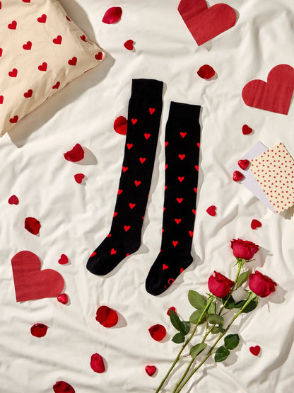 over-the-knee-socks-red-hearts-06/06f3bebb1f8abbda40bc98be5162a8eea2a590b7