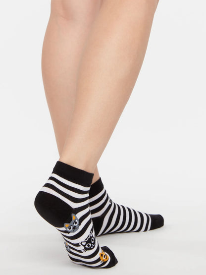 ankle-socks-cats-stripes-02-44/4437aa8d3ffa968e3dbd33749b9bcc145e46478e