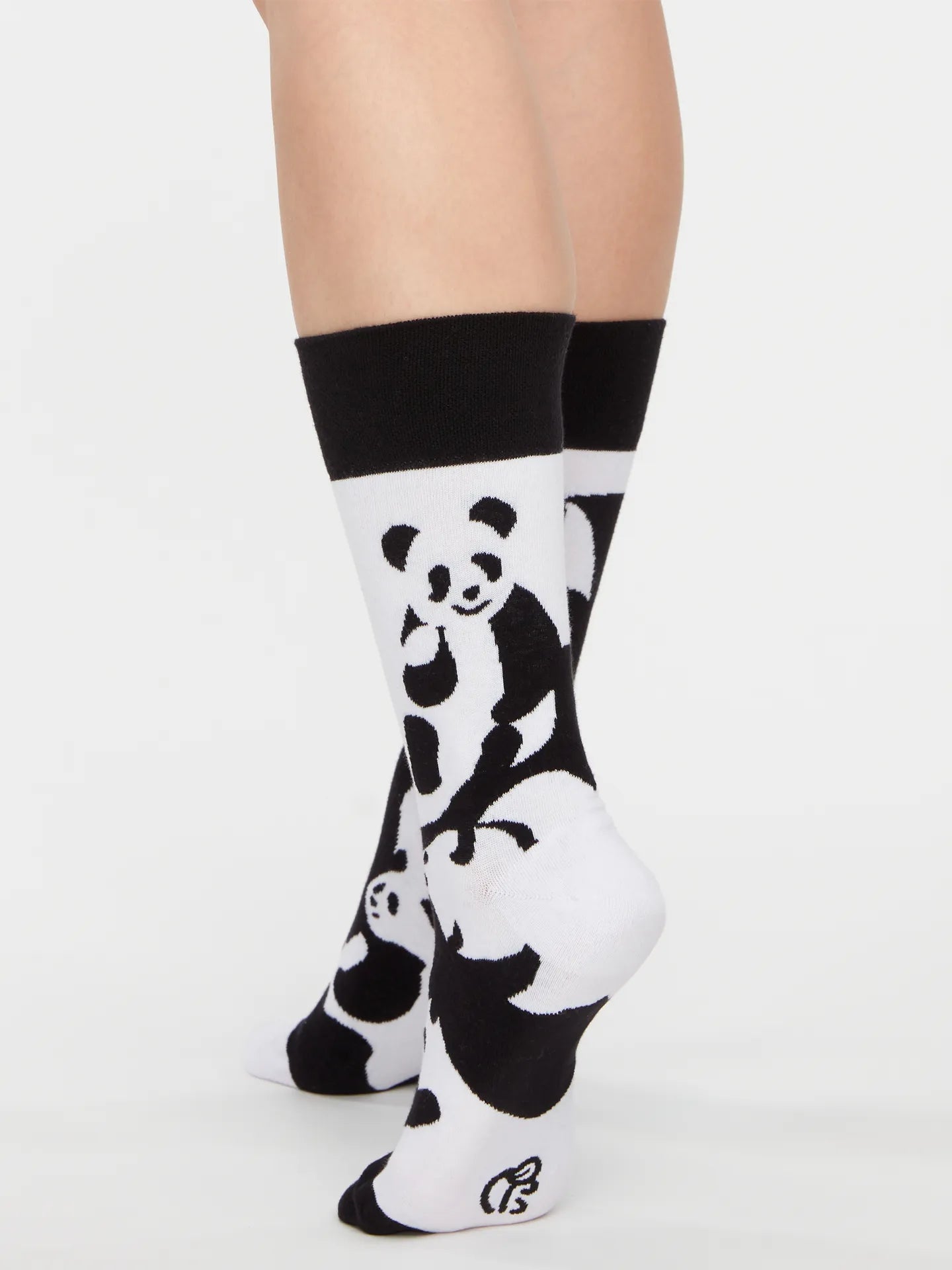 regular-socks-abstract-panda-10/10e8a6809f2fd2a1b3ff4da66f3035611a78a931