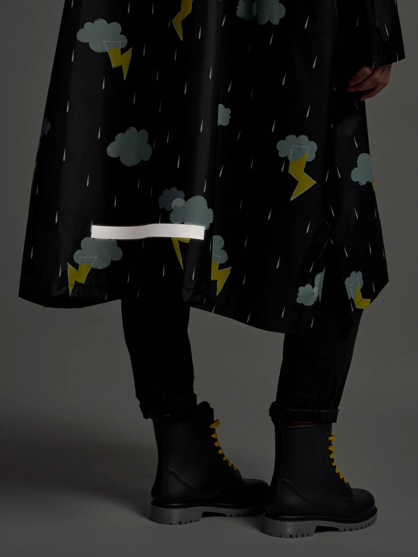 raincoat-storm-2a/2a67a15ad9f1d9a4bc8ad1af8c5db3011bbfda2e