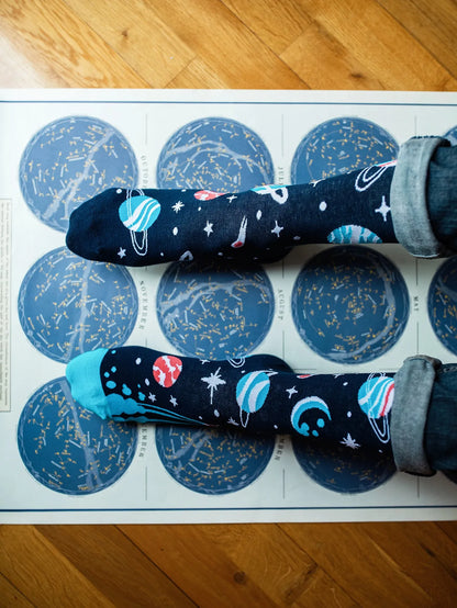 regular-socks-planets-02-19/1975570fd4cbe30652e3b1bead868f0b95507867