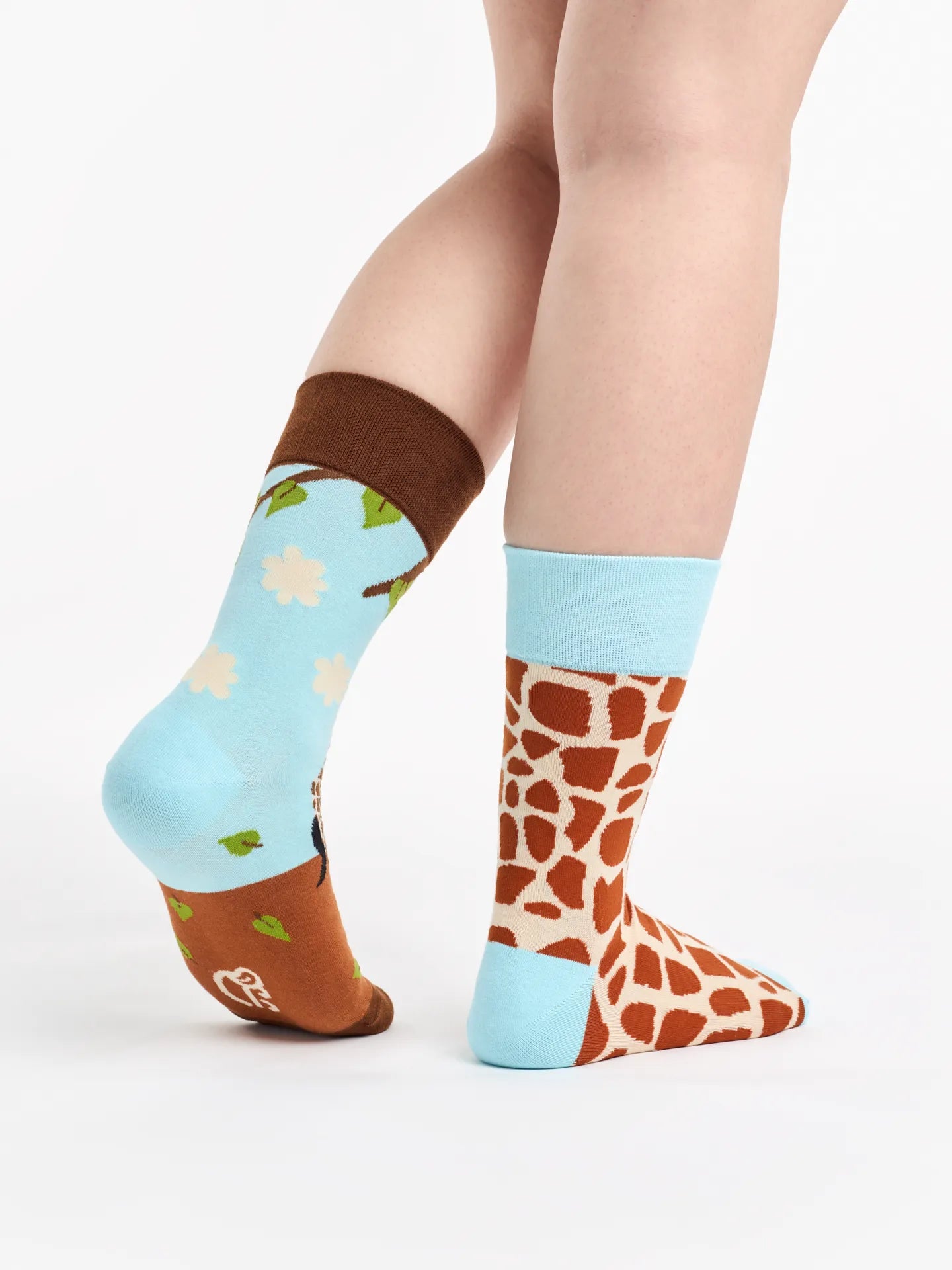 regular-socks-cute-giraffe-02-3f/3f8d4aeefd03c80286a112ddfe4a5f26531f58a3