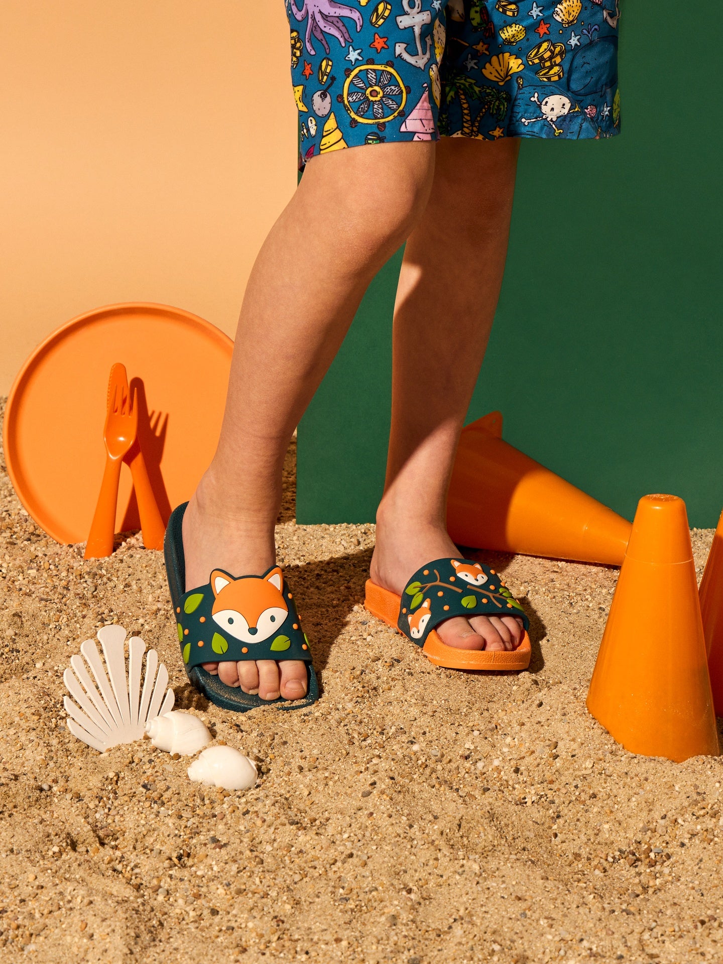 kids-slides-little-fox-02-42/42cb0eba95b44ceaeb19cb974d913037d6cc90e3