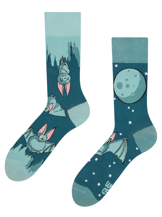 regular-socks-bats-in-the-night-02-e3/e3612e854d2ab5a290f127591b89d5f649a6bca6