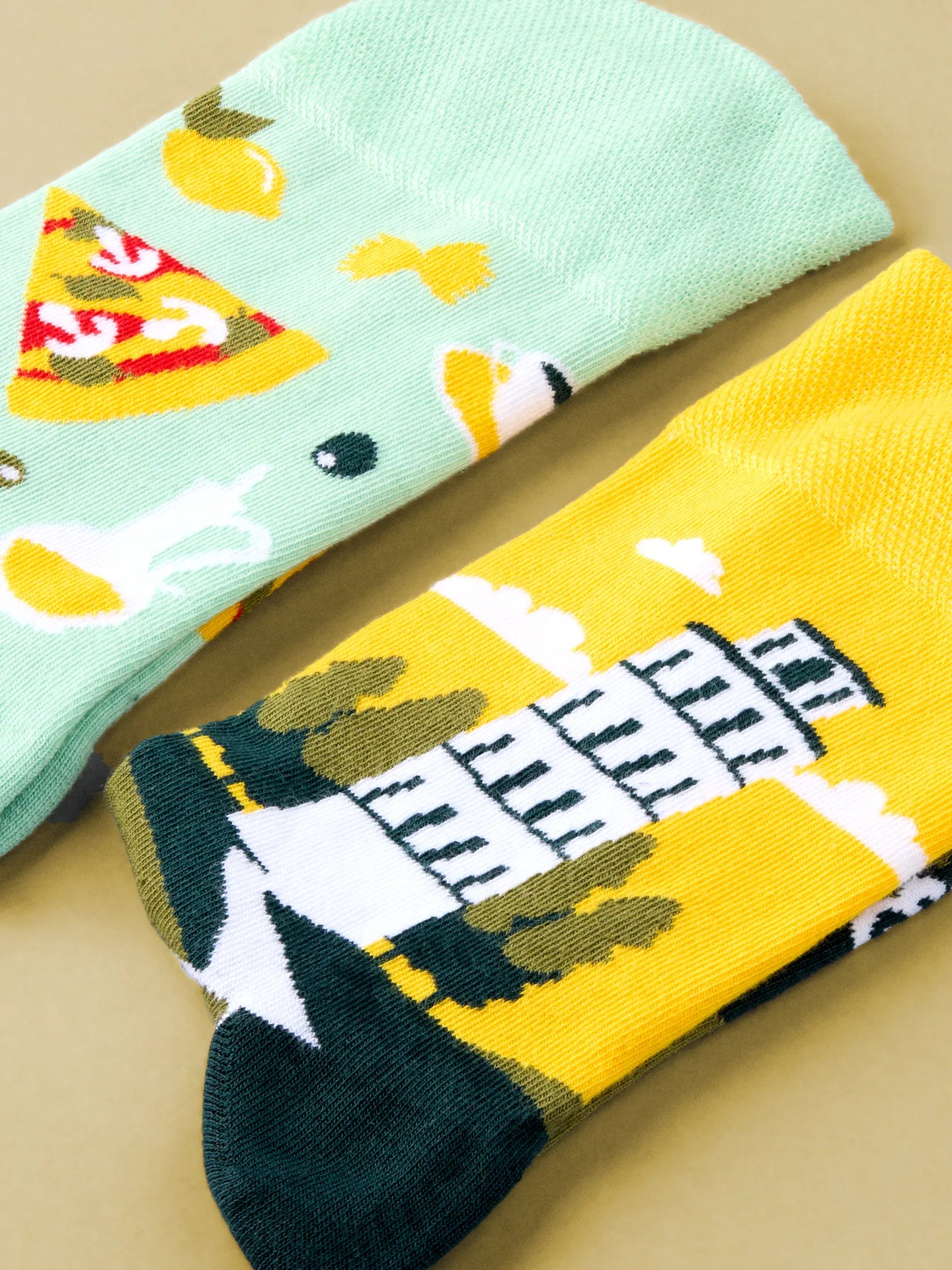 regular-socks-italy-02/02c7d2c5a09832686d470f219c78730d14a6f64a