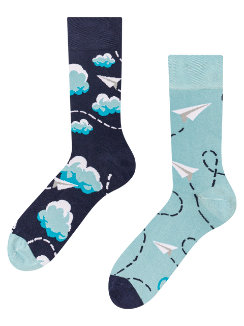 bamboo-regular-socks-paper-planes-clouds-7b/7bab7de6cc9e1db9d0ed484c46ab56f82c94c340