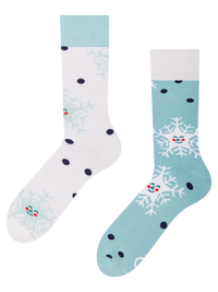 warm-socks-happy-snowflakes-7d/7d9da0109044c929f5a00f16140a255b093a1121