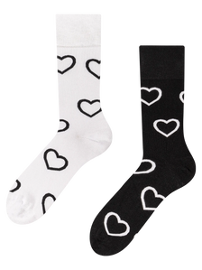 Chaussettes rigolotes en fibres de bambou Cœurs noirs et blancs