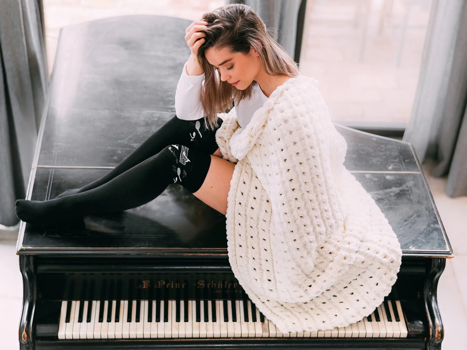 over-the-knee-socks-music-95/9560d607216ed0c42ccacad56804c5b23767ed93