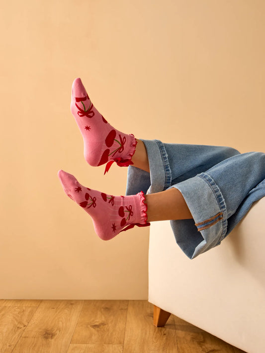 cutecore-socks-cherry-world-96/9692d94eb100b20b01676106c83bb9eaedba31a2