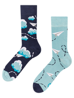 bamboo-regular-socks-paper-planes-clouds-okt-1-7b/7bab7de6cc9e1db9d0ed484c46ab56f82c94c340