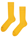 Chaussettes jaune moutarde