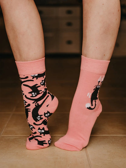 regular-socks-pink-cats-02-7f/7ff1bd8c8ca9d5d57809f49f701df87528e6daf8