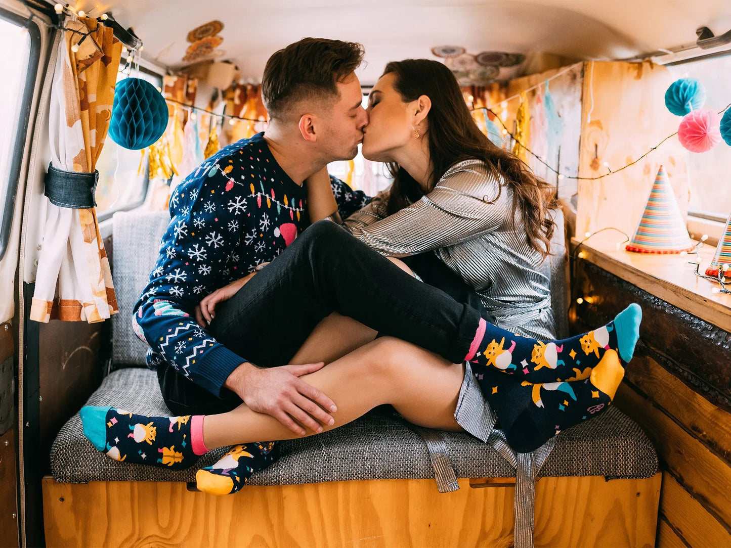 regular-socks-party-hamsters-02-c3/c3805ace0ff14db37de3c74f42ca5db58ac7d245