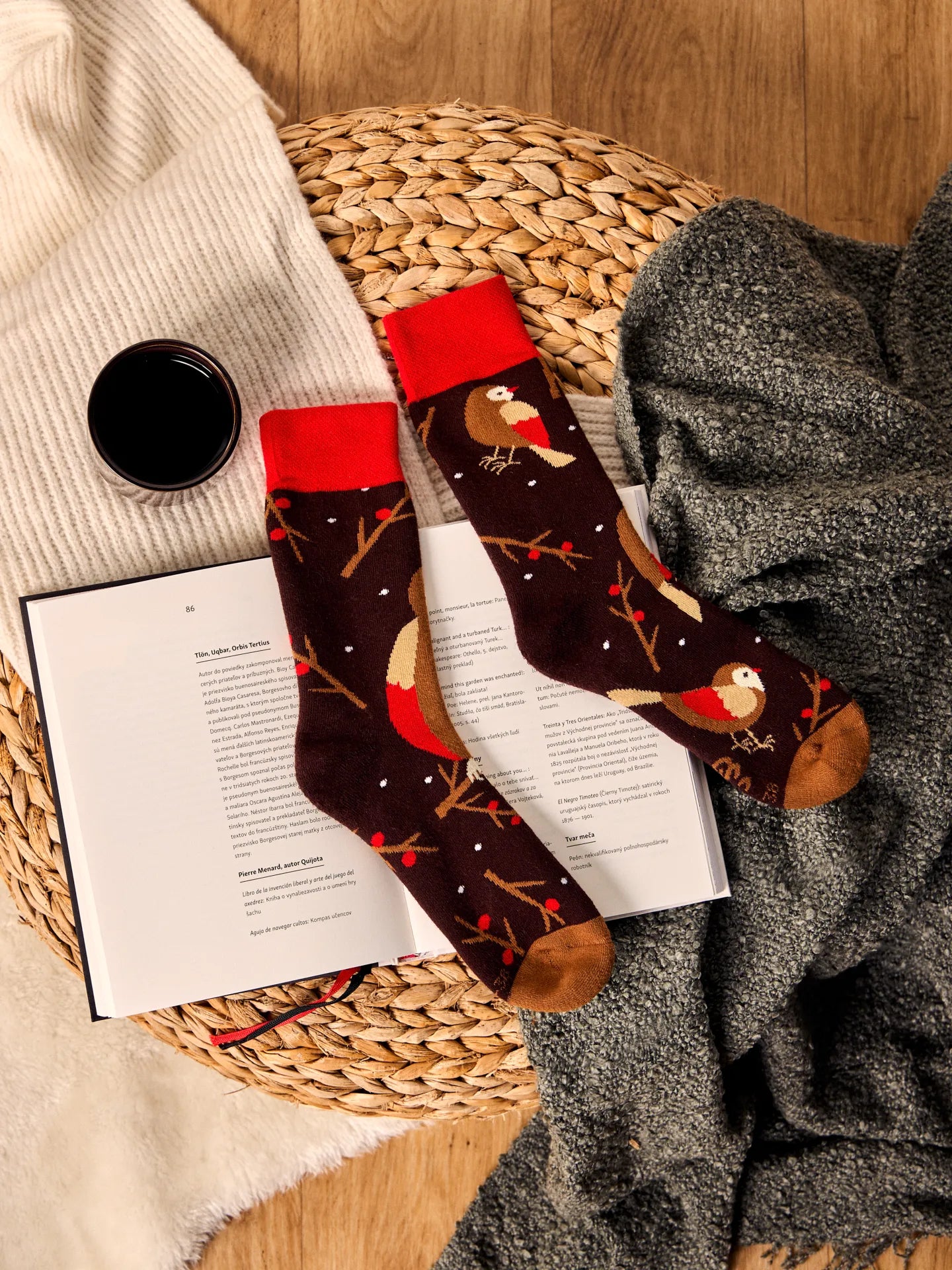 warm-socks-bird-on-a-branch-18/18e2fdb80d5831591e6dccf221b19d9d98ea99ca