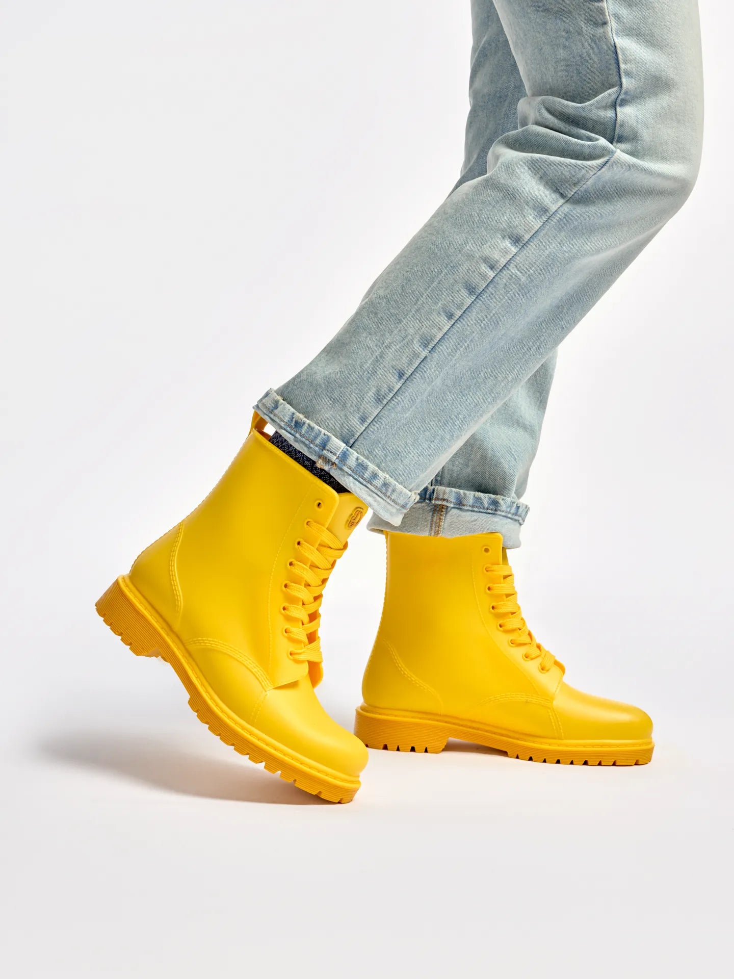 yellow-womens-rain-boots-e3/e3bcf3dfd0db1968469c4438b464c2ff1d5b90b2