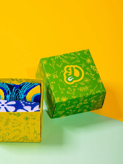 square-gift-box-spring-flowers-0e/0ead0dff09ebeea7f1e1574dba90cdf6735510f0